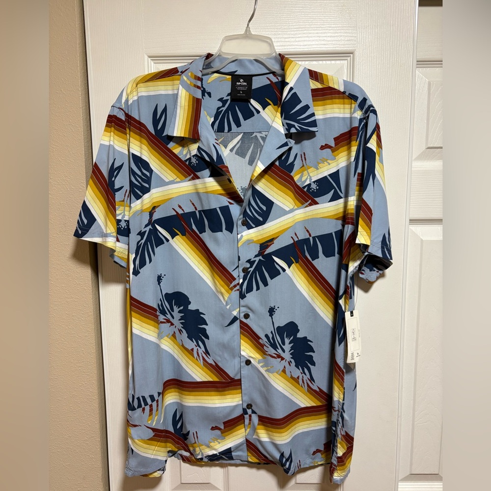 Rip Curl Surf Revival Hoffman Short Sleeve Shirt - Men’s Size Large